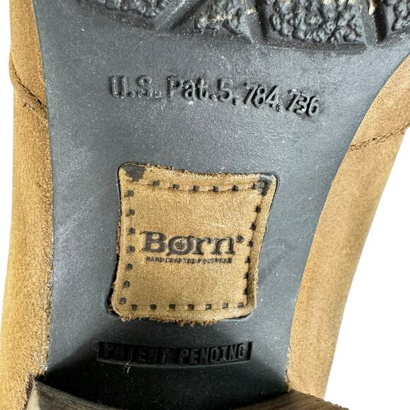 Born Gertrude Distressed Brown Leather Pull On Block Heel Booties Women's Sz 10 - Picture 9 of 12